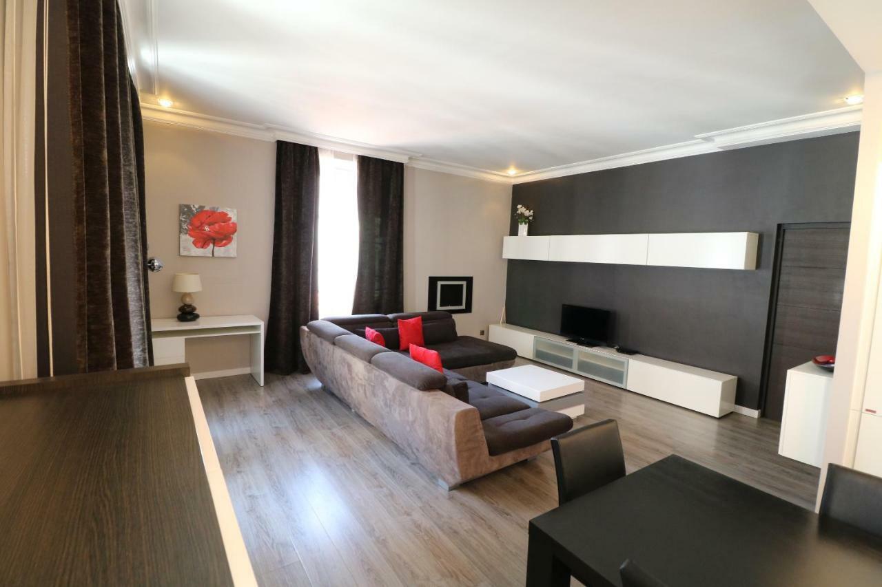 Appartement Quality 2 Bedroom 9 Mins From The Palais 342 *